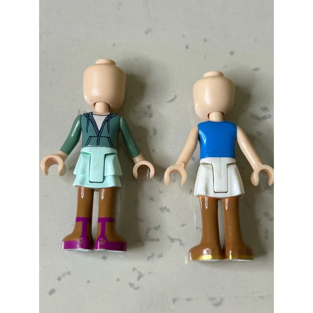 LEGO Friends Mini-Doll Figures‎ Lot of 2 Teal Blue Outfits No Hair 2009 2011 - Picture 2 of 2